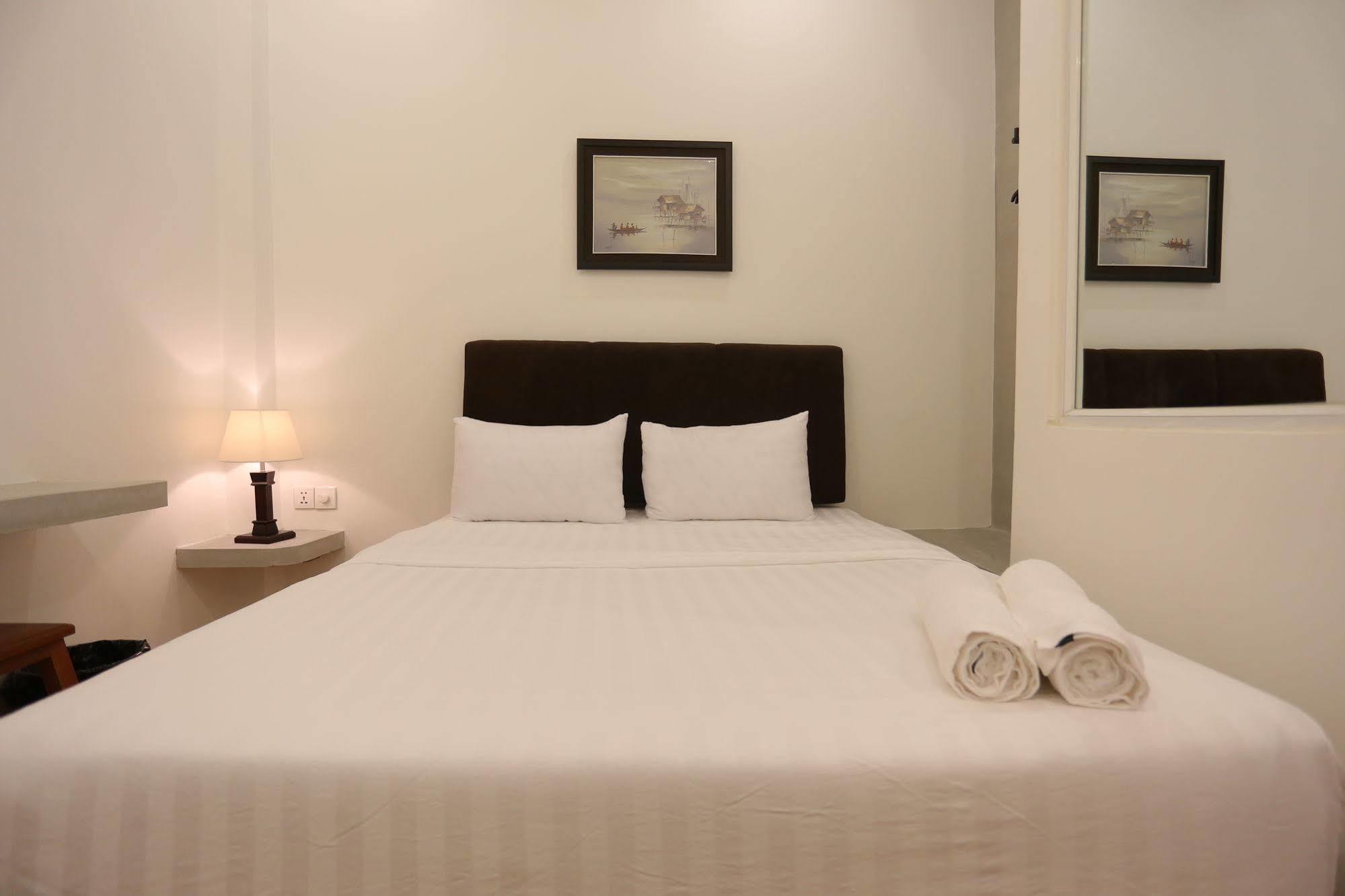 Secrets Hotel Cambodia Phnom Penh Exterior foto